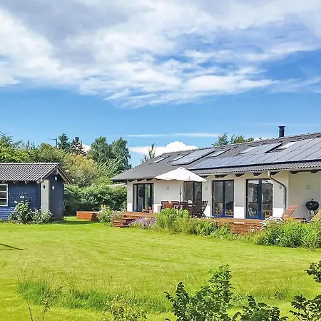 4 Bedroom Awesome In Asko *